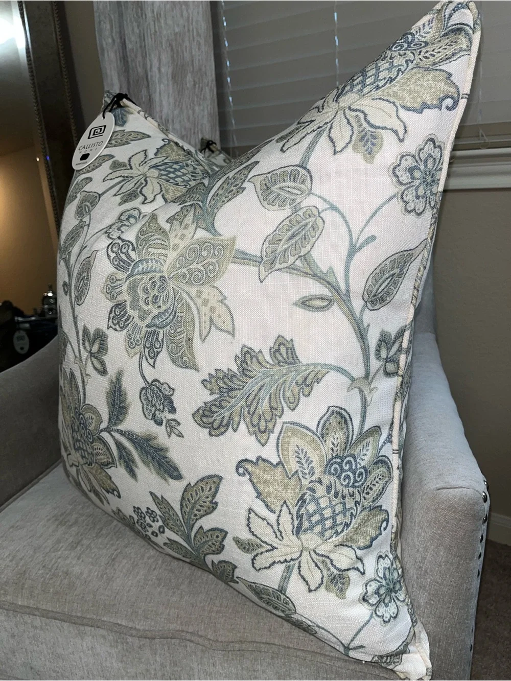 1-NWT CALLISTO HOME  GREEN JACOBEANS FLORAL DESIGN DECORATIVE PILLOW(T00871F11)